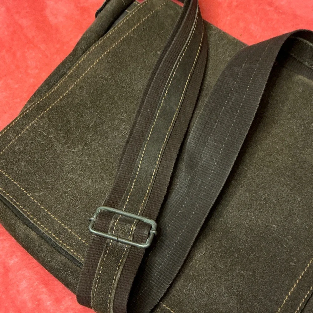 Men's Brown Messenger Bag - Picture 12 of 13